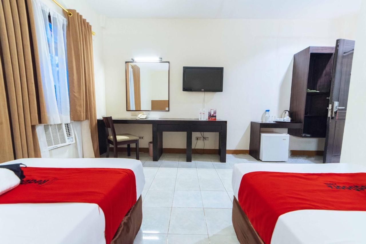 Hotel Reddoorz Premium @ The Ritz Garden Oases à Davao City Extérieur photo