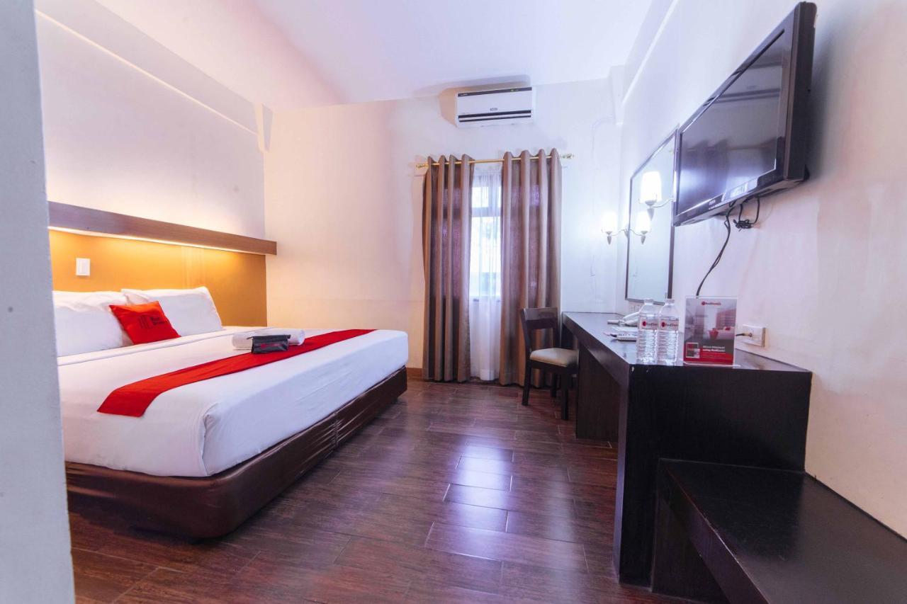 Hotel Reddoorz Premium @ The Ritz Garden Oases à Davao City Extérieur photo